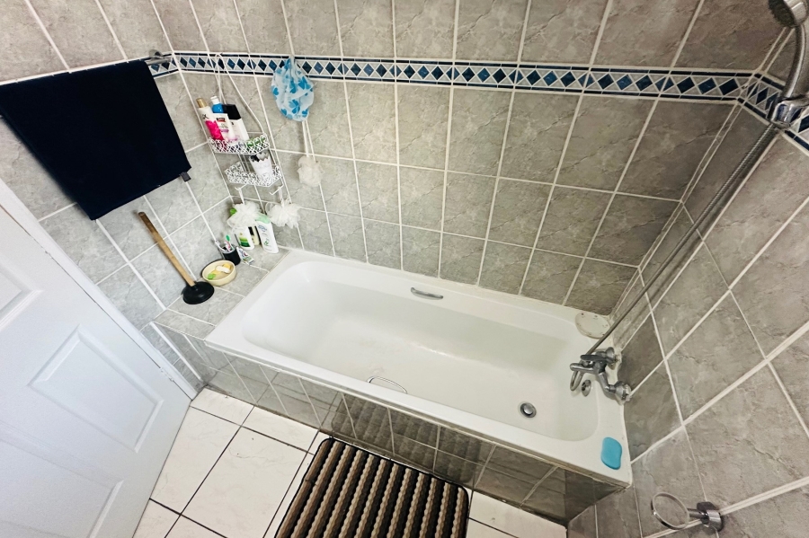 2 Bedroom Property for Sale in Francis Evatt Park Eastern Cape